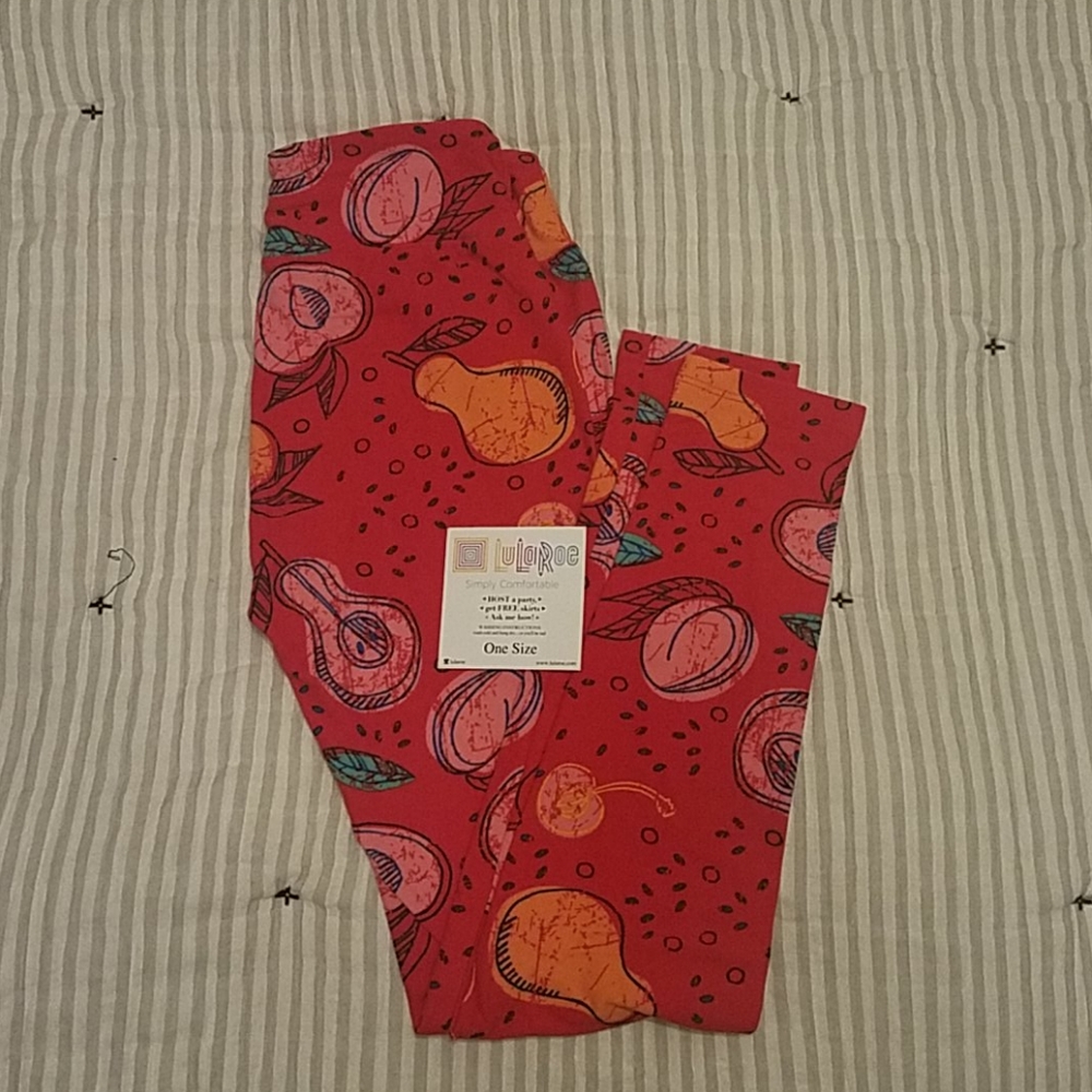 Lularoe OS leggings: fruit